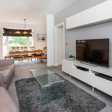 Holiday home Woodlea House With Hot Tub With Free Parking York