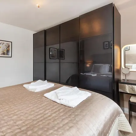 Ferienhaus Woodlea House With Free Parking