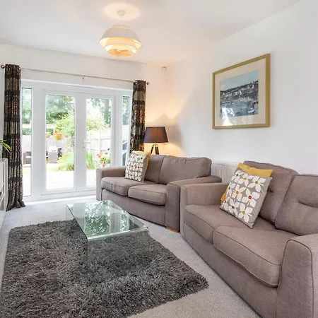 Woodlea House With Hot Tub With Free Parking