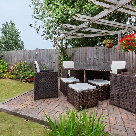 Сasa de vacaciones Woodlea House With Hot Tub With Free Parking *