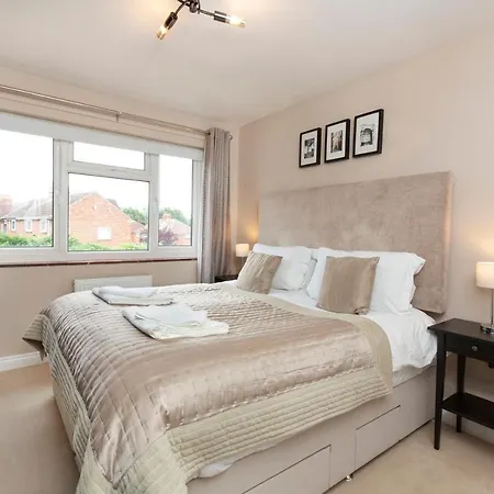 Woodlea House With Hot Tub With Free Parking